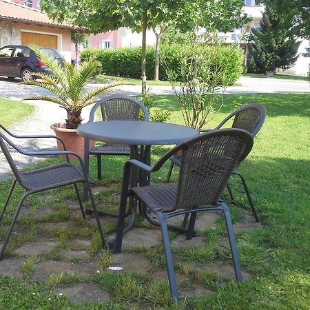 Apartment Herdrich روست المظهر الخارجي الصورة